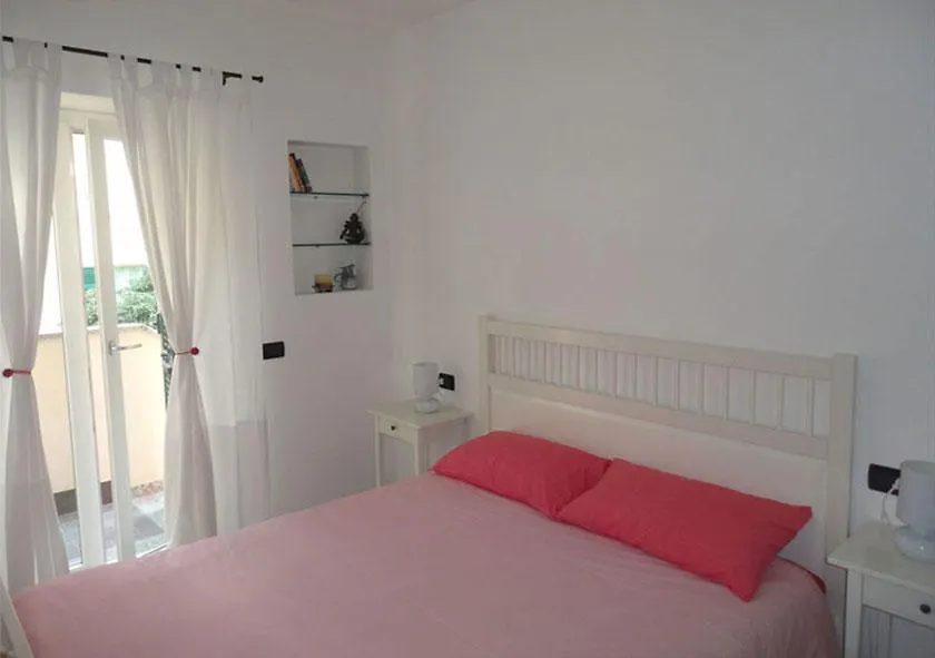 Casette Di Oscar Apartment Santo Stefano al Mare